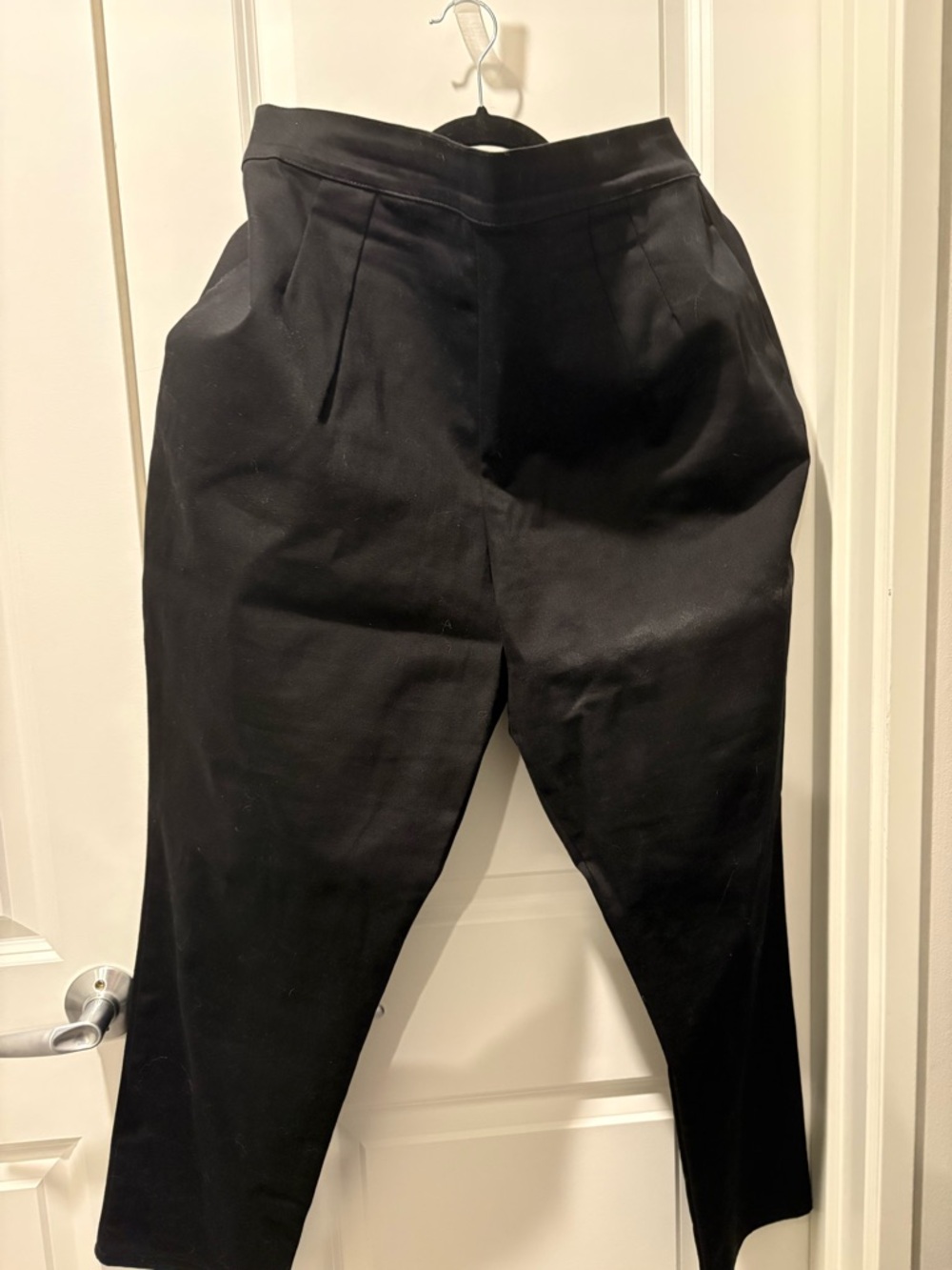 Vixen by Micheline Pitt Black Cropped Pleated Pants